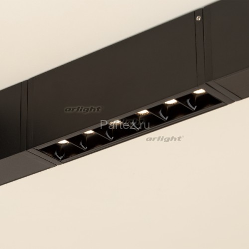Настенно-потолочный светильник Arlight 026839