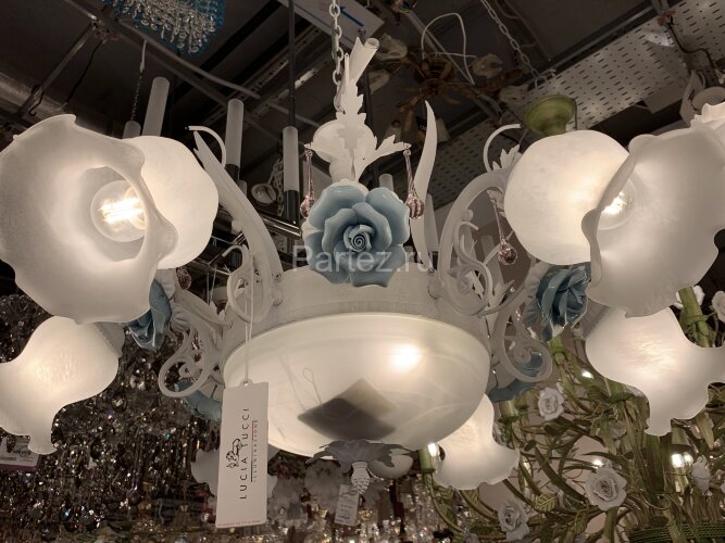 Подвесная люстра Lucia Tucci Fiori di rose 105.6.2