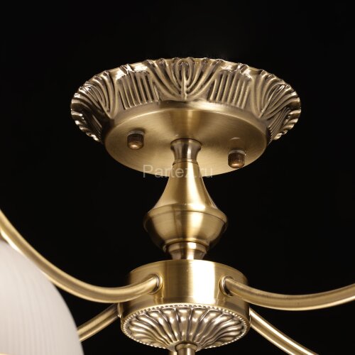 Потолочная люстра MW-Light 318015605