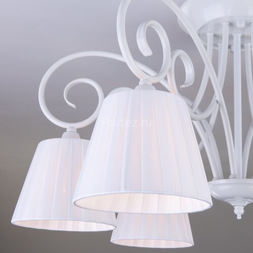 Потолочная люстра Bogate's 303/6 белый